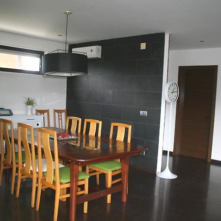 Casa Ceca De La Playa Y Barcelona, Con Piscina Climatizada Y Jacuzzi Villa Вайроманас Екстериор снимка
